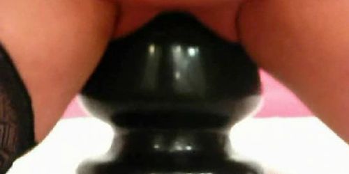 Housewife fucks her monster dildos and fisted till she 