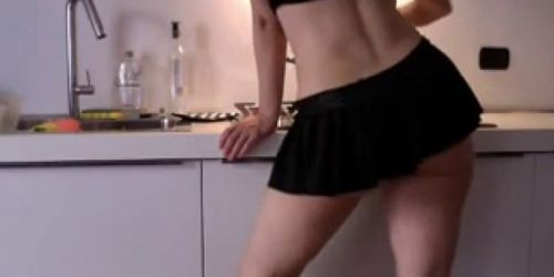 Teen Teasing Her Ass In The Kitchen