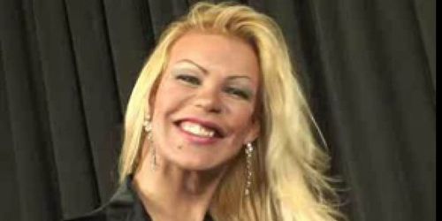 Shemale in stockings