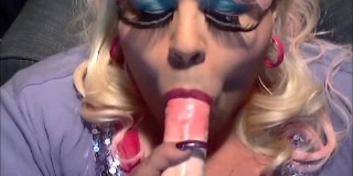 Diane Sissy Dildo Suck