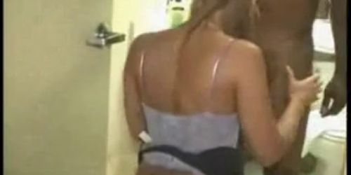 Husband Films His Wife In The Motel With BBC