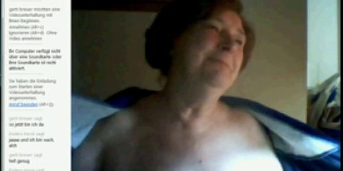 Gerti, geile Oma vor Webcam 03