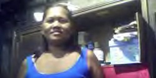 FILIPINA GRANDMA MERLEN DELA VICTORIA 53 SHOWING HER BO