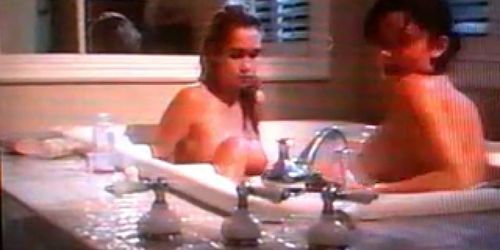 maid and female boss get it on in the tub