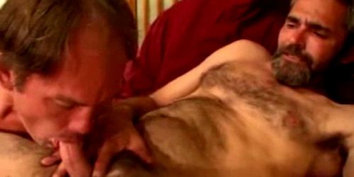 Disgusting blue collar buffing the helmet