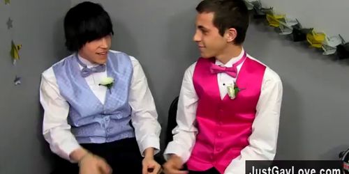 Sexy men Once Tylers BJed his load he gets down so Conn