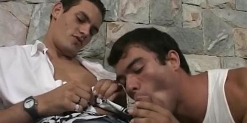 Gay gives sloppy blowjob