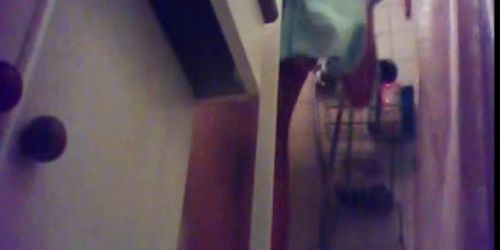 25 yo blonde with a nice ass caught by spy cam in showe