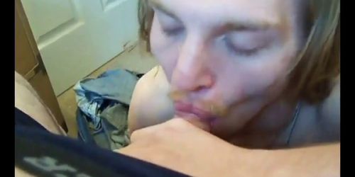 Punkass twink blows me and takes the cum in his mouth