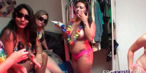 Hot chicks get naked at dorm room sex party