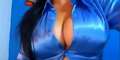 Busty Girl Flashing Her Tits