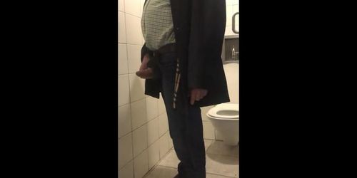 Grandpa flash me in toilet