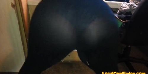 she shakin that ass