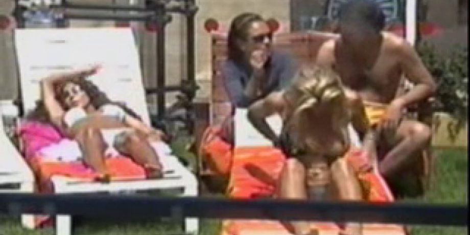 Oops - accidental nudity - on TV - Compilati - EmpFlix