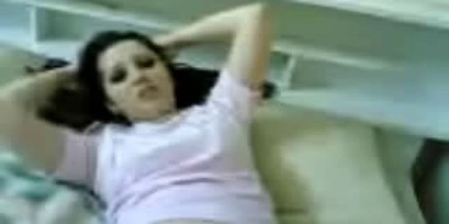 Lesbians Real Arab Syrian Girls - Syrian Woman In Red-Arabic-ASW058 EMPFlix Porn Videos