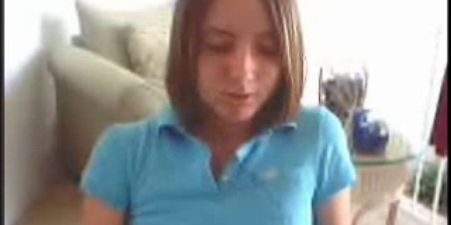 Teen girl fingering her pussy on webcam EMPFlix Porn Videos